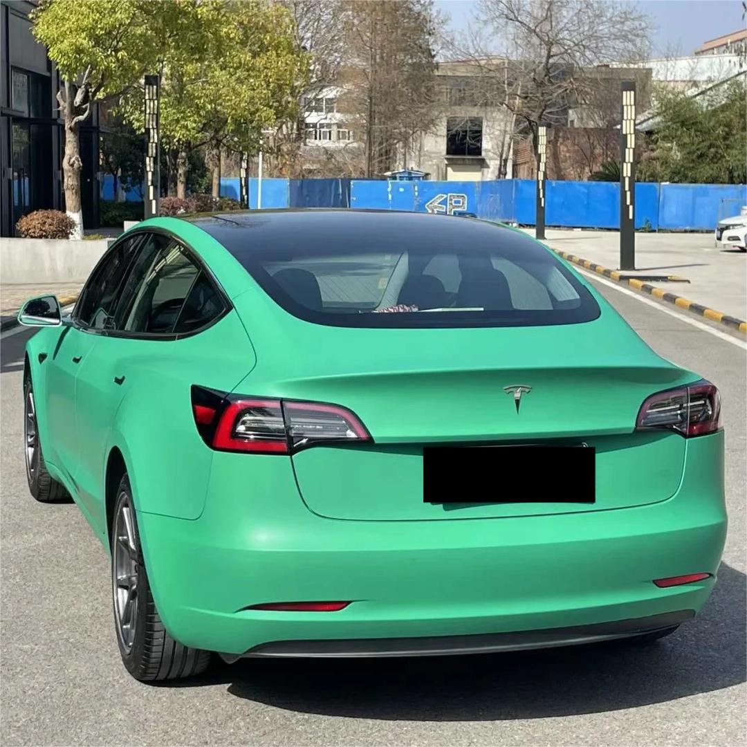 Best Matte Pine Green Wrap | Cool Pine Green Vinyl Wraps - ALUKOVINYL