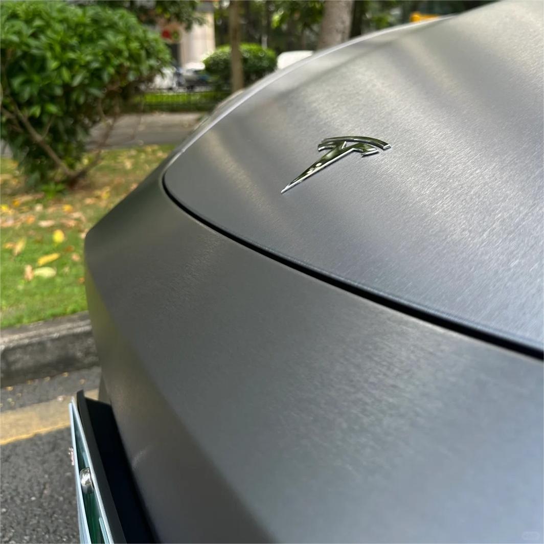 Best Brushed Titanium Wrap | Alukovinyl