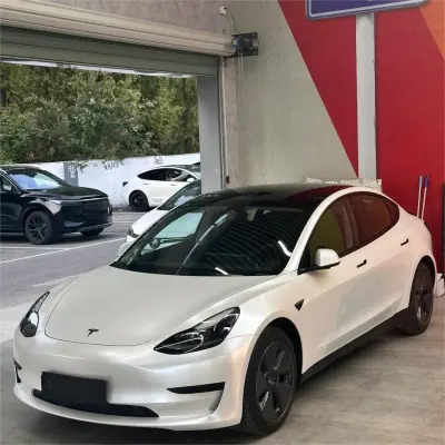 Satin Ceramic White Car Vinyl Wrap 02