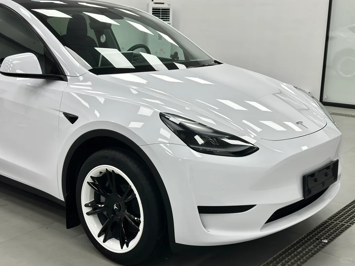 Gloss Crystal White Car Vinyl Wrap 