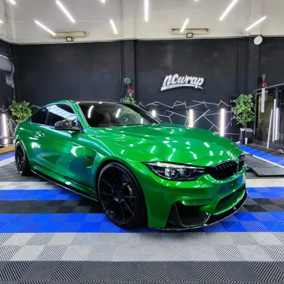 Gloss Metallic Diamond Lizard Green Car Vinyl Wrap 02