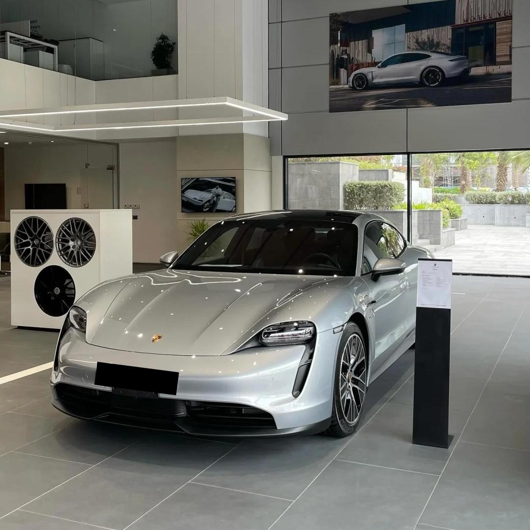 Gloss Dolomite Grey Car Vinyl Wrap Porsche