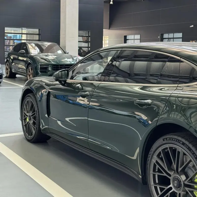 Gloss Metallic Oak Green Car Vinyl Wrap Porsche PET
