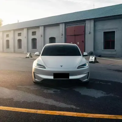Matte Metallic Satin Silver Car Vinyl Wrap 02