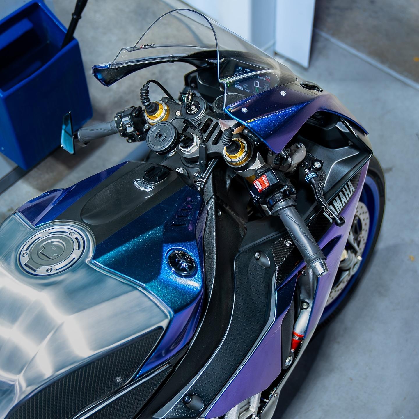 Gloss Metallic Chameleon Diamond Purple Blue Car Vinyl Wrap