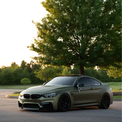 Matte Metallic Lighting Green Car Vinyl Wrap PET 02