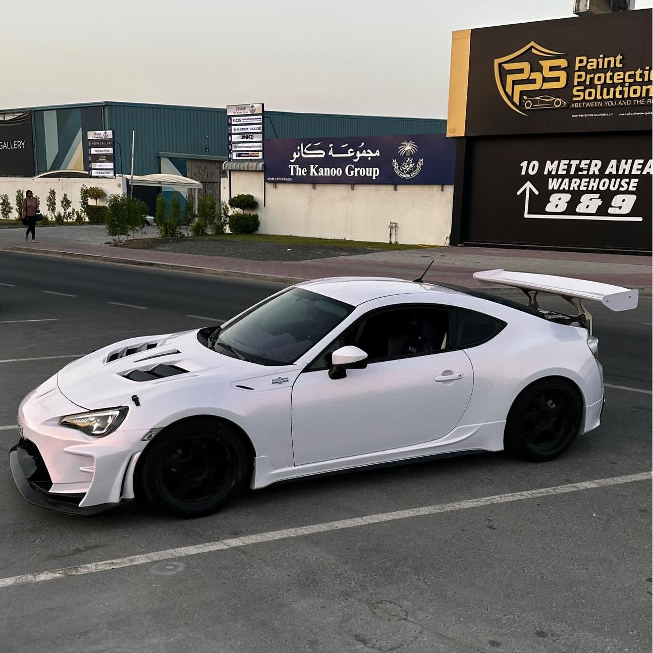 Gloss Metallic Chameleon Diamond Pollen Pink White Car Vinyl Wrap