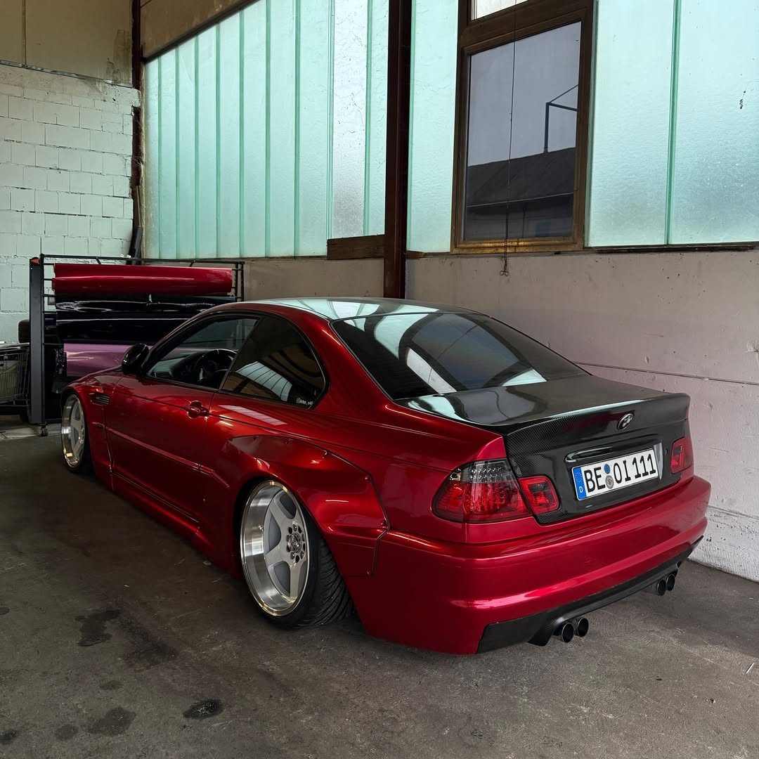 Ultra Glossy Metallic Vampire Red Car Vinyl Wrap BMW PET  