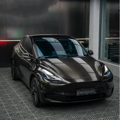 Gloss Liquid Metal Black Car Vinyl Wrap PET - Alukovinyl 02