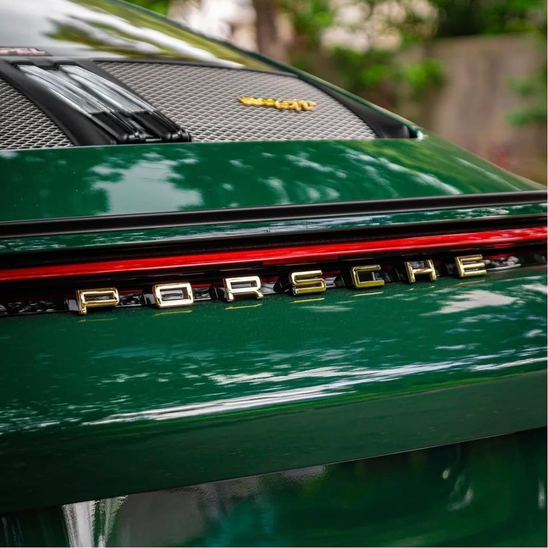 Gloss British Racing Green Car Vinyl Wrap Porsche PET