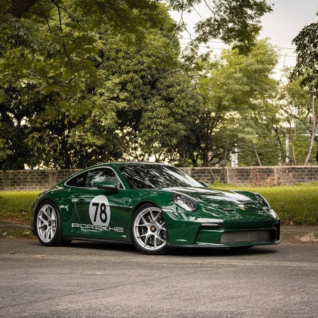 Gloss British Racing Green Car Vinyl Wrap Porsche PET