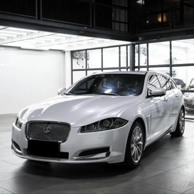 Glossy Shell White Car Vinyl Wrap Audi Tesla PET 02