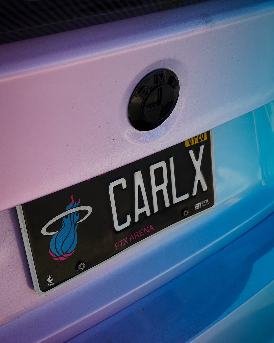 ALUKOVINYL  Laser Pink To Blue Gradient Custom Vinyl Wrap