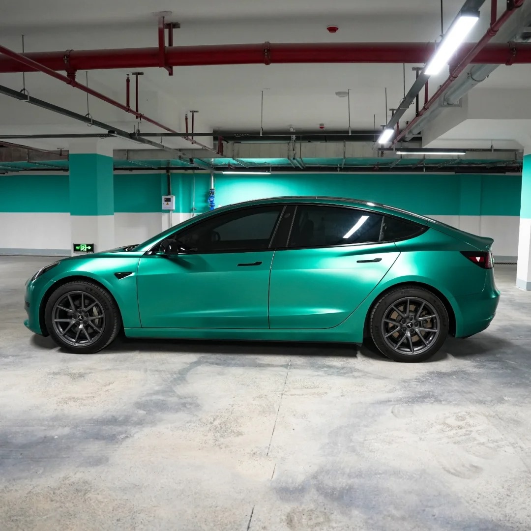 Matte Metallic Emerald Green Car Vinyl Wrap