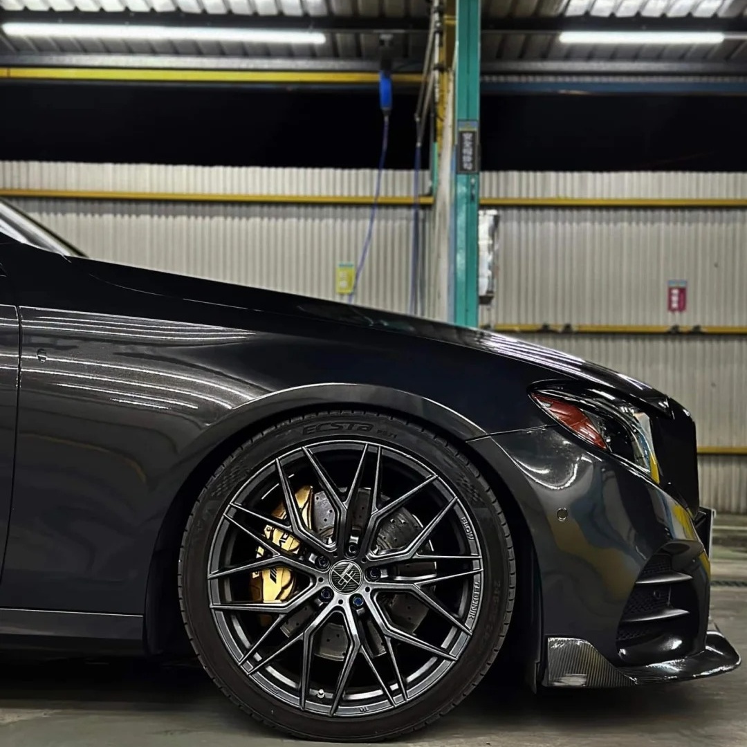 Gloss Metallic Diamond Graphite Grey Car Vinyl Wrap BMW PET 