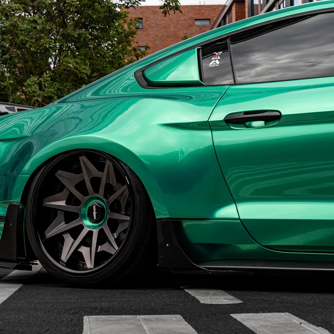 Best Gloss Metallic Isle Of Man Green Car Vinyl Wrap