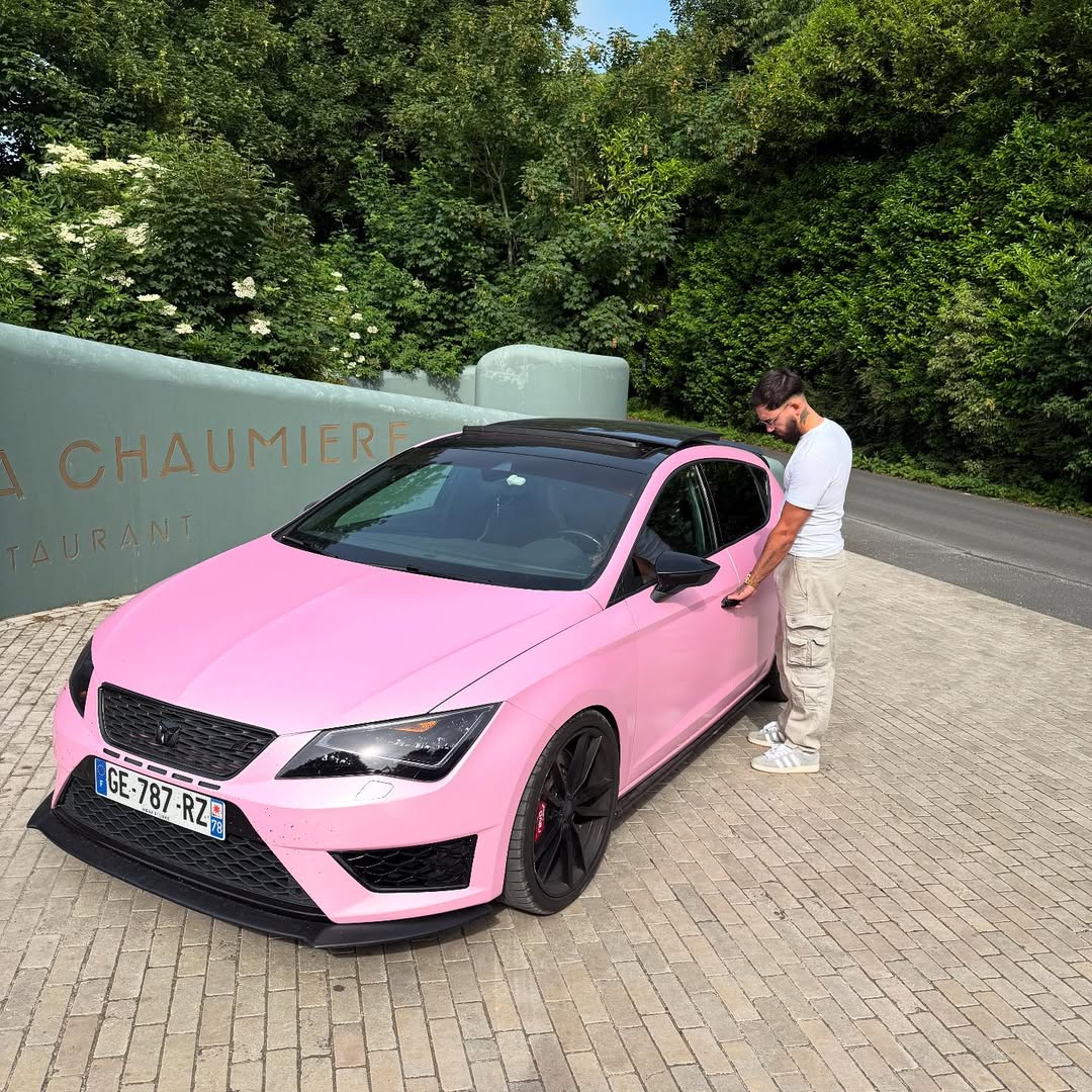 Matte Satin Bubblegum Pink Car Vinyl Wrap