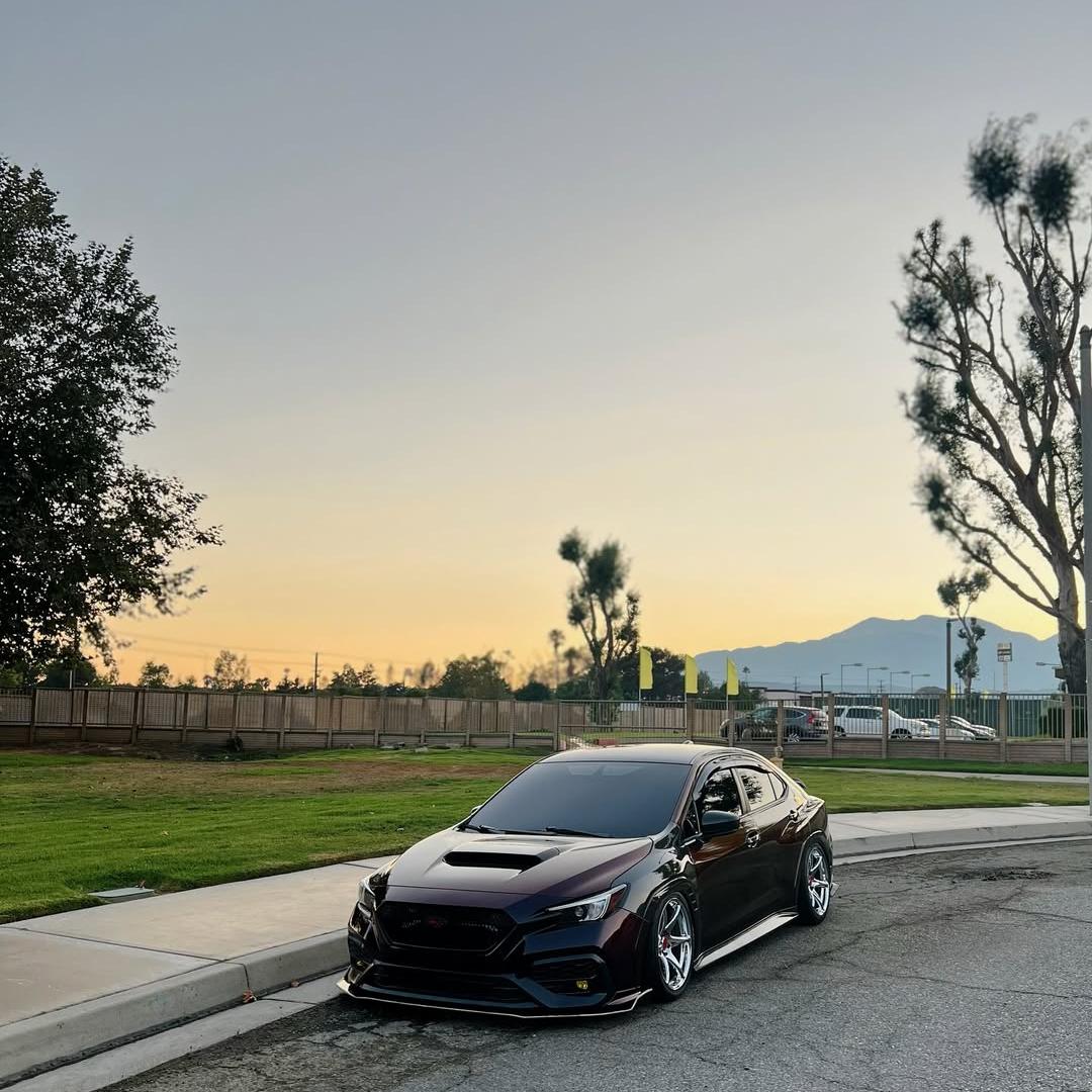 Gloss Diamond Chameleon Black Red Vinyl Wrap