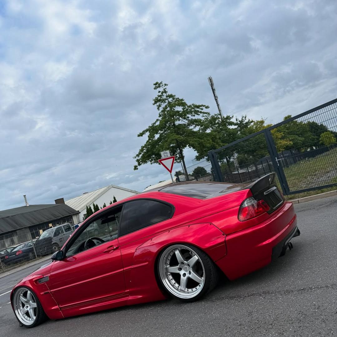 Ultra Glossy Metallic Vampire Red Car Vinyl Wrap BMW PET  