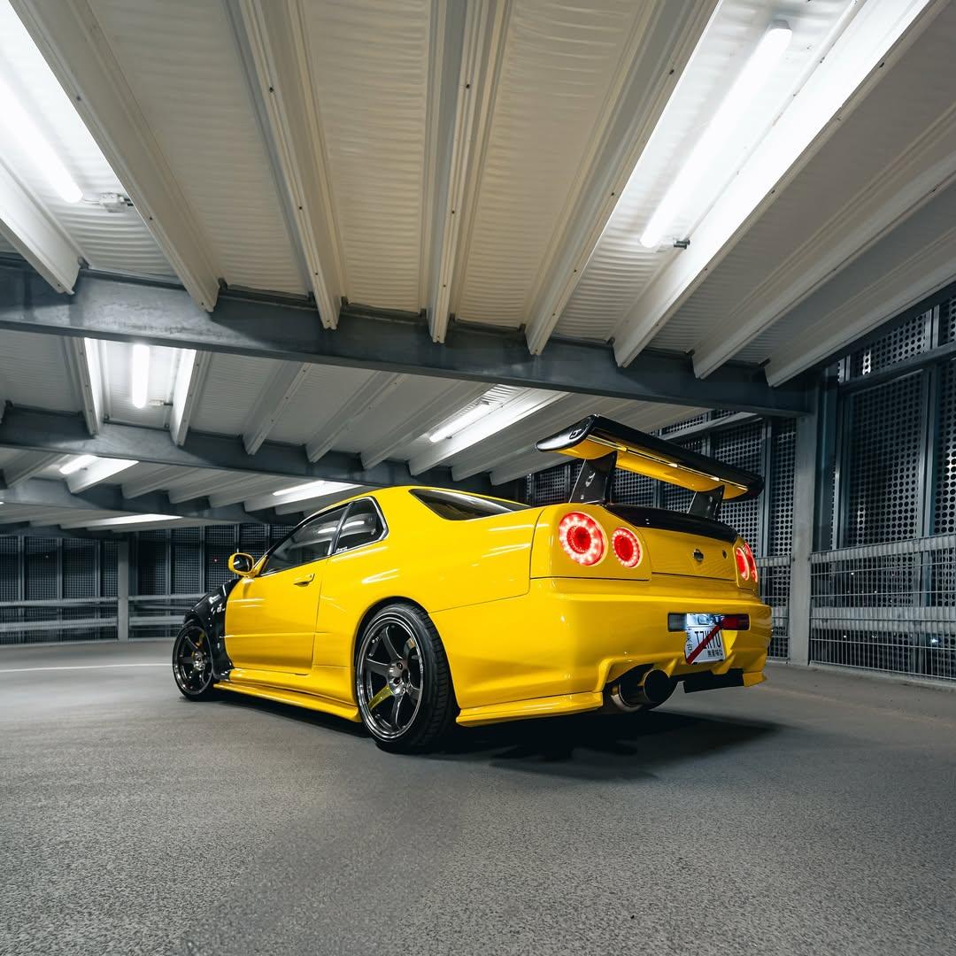 Gloss Light Sunflower Yellow Car Vinyl Wrap PET