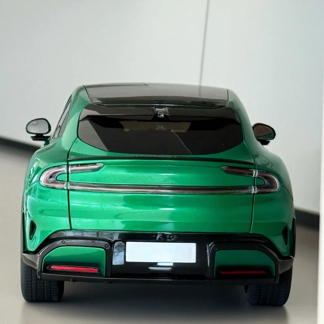 Gloss Metallic MIUI Emerald Green Car Vinyl Wrap PET
