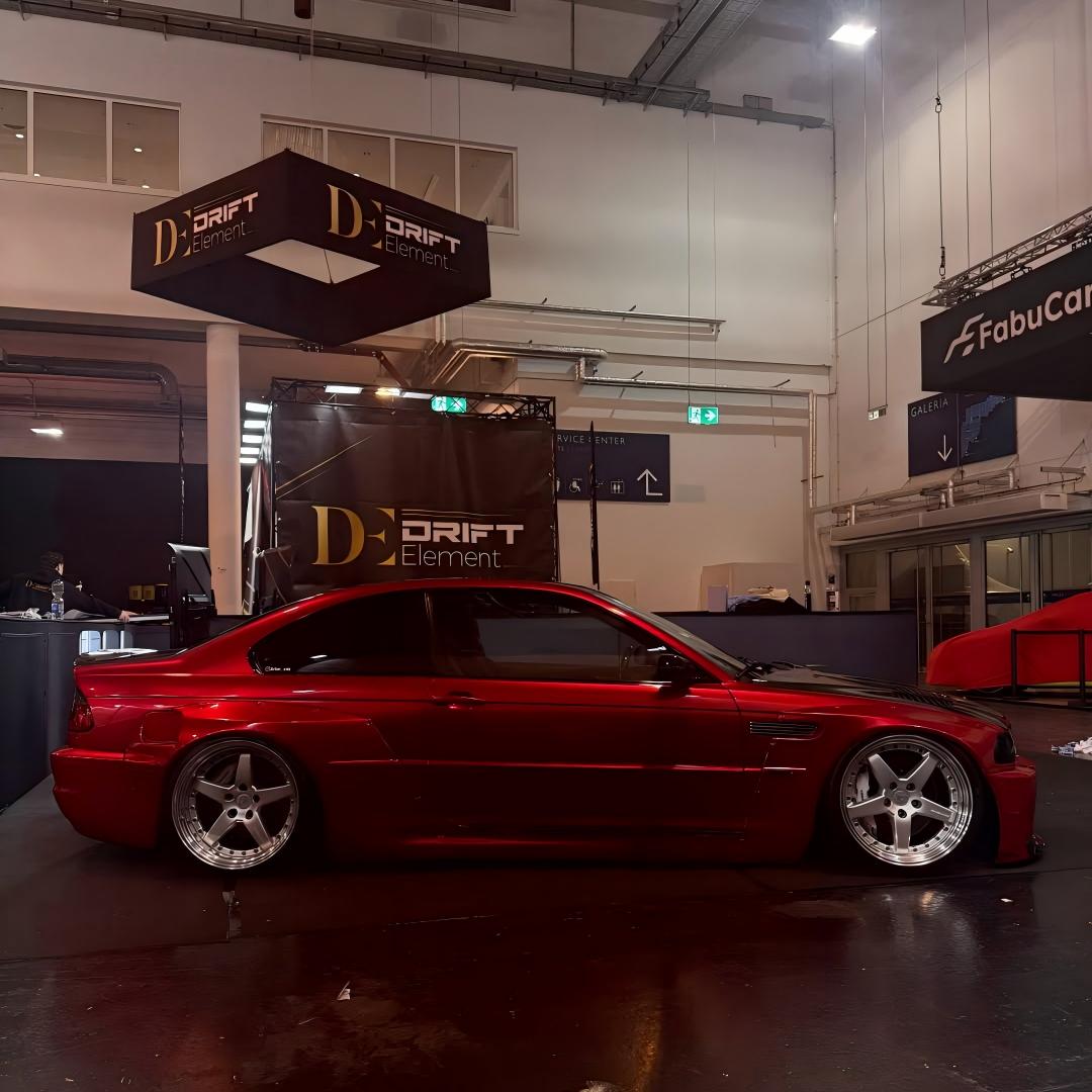 Ultra Glossy Metallic Vampire Red Car Vinyl Wrap BMW PET  