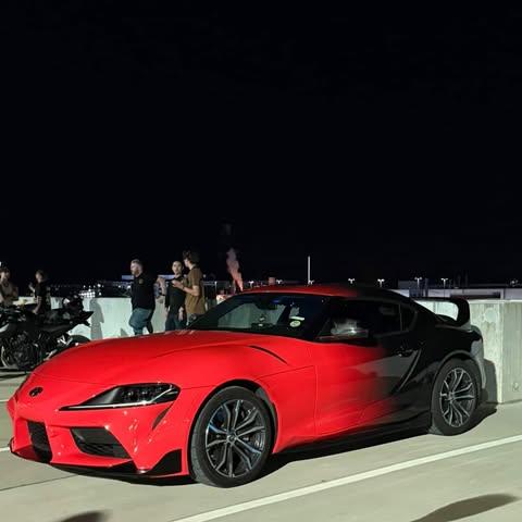 ALUKOVINYL Glossy Vampire Red To Black Gradient Custom Car Wraps