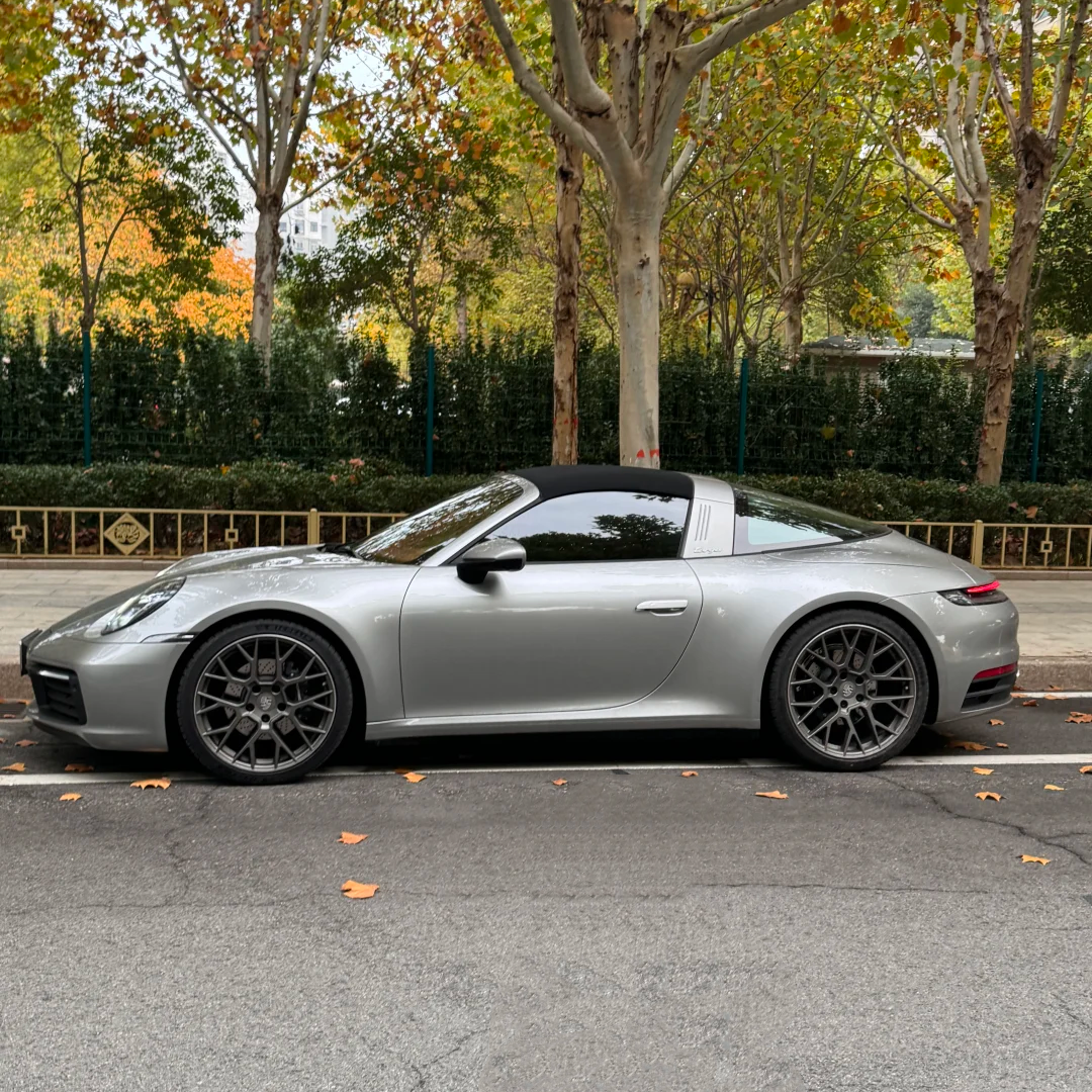 TPU Gloss Metallic Porsche GT Silver Colored PPF Paint Protection Film