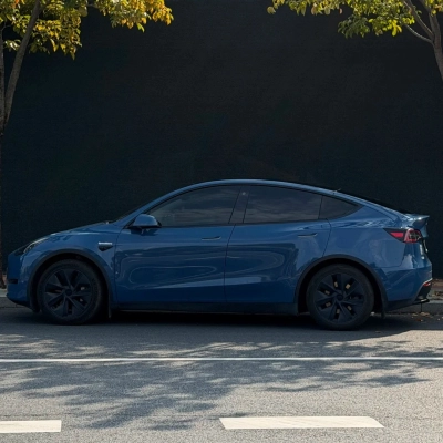 TPU Glossy Neptuen Blue Colored PPF Paint Protection Film 02