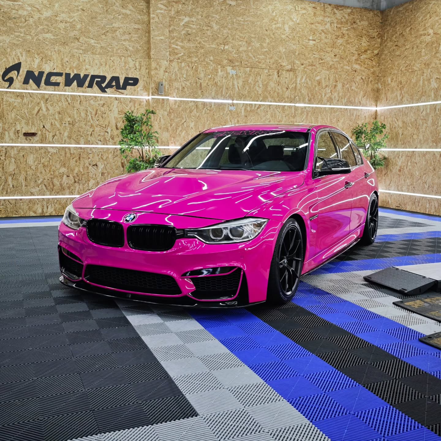 Gloss Crystal Rose Red Car Vinyl Wrap PET