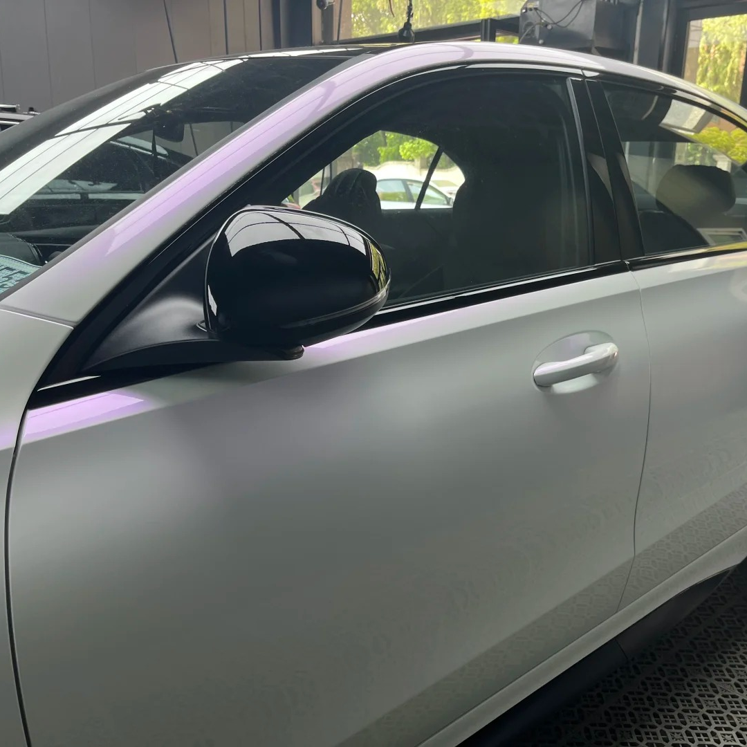 Gloss Chameleon Purple White Car Vinyl Wrap PET