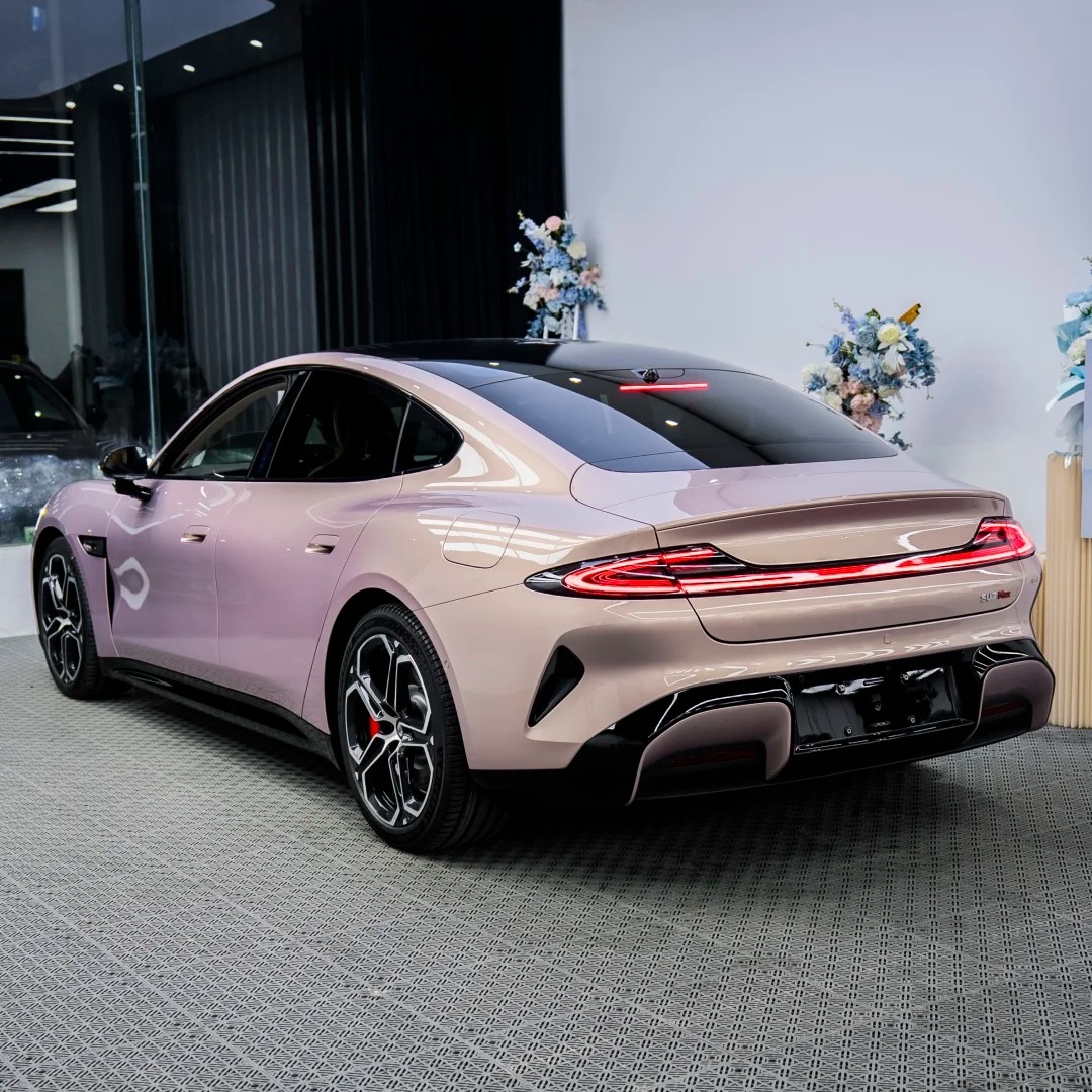 Gloss Metallic Gilded Rose Pink Car Vinyl Wrap PET