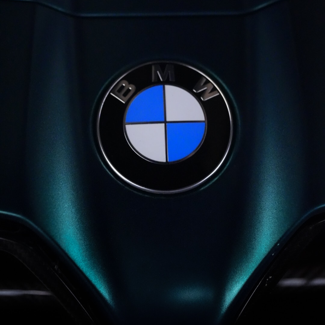 Matte Metallic Emerald Green Car Vinyl Wrap