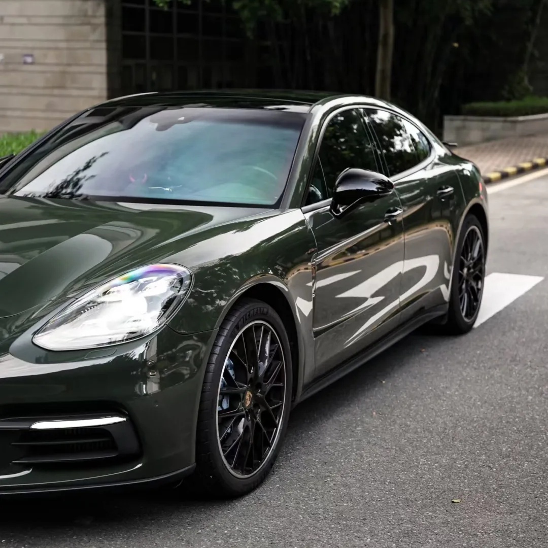TPU Gloss Black Olive Green