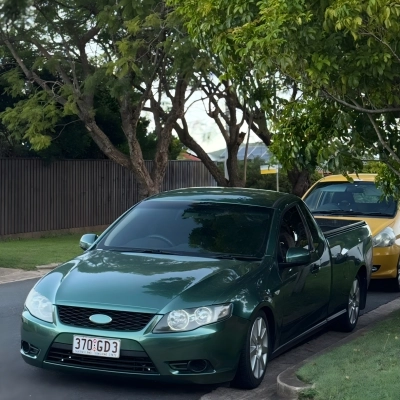 Gloss Metallic Emerald Green Car Vinyl Wrap PET 02