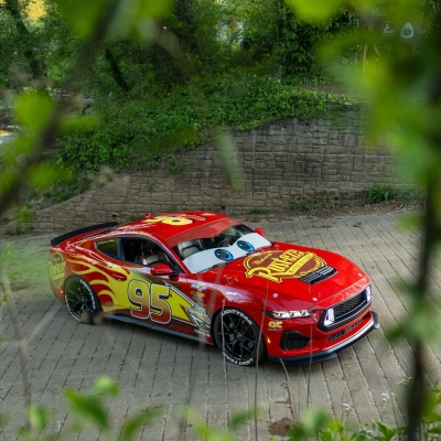 ALUKOVINYL Livery Lightning McQueen Custom Vinyl Wrap  02