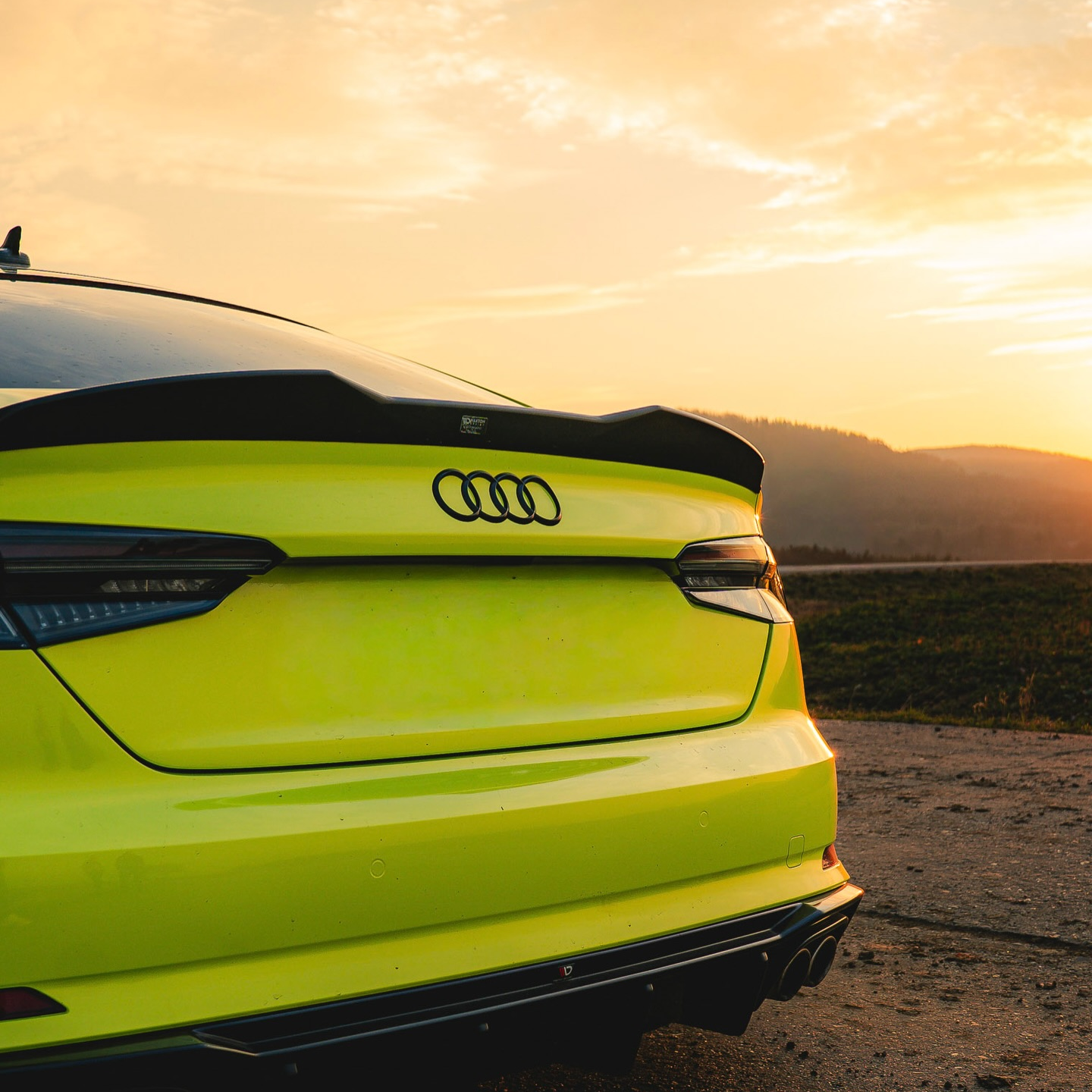 Gloss Fluorescent Neon Yellow Car Vinyl Wrap