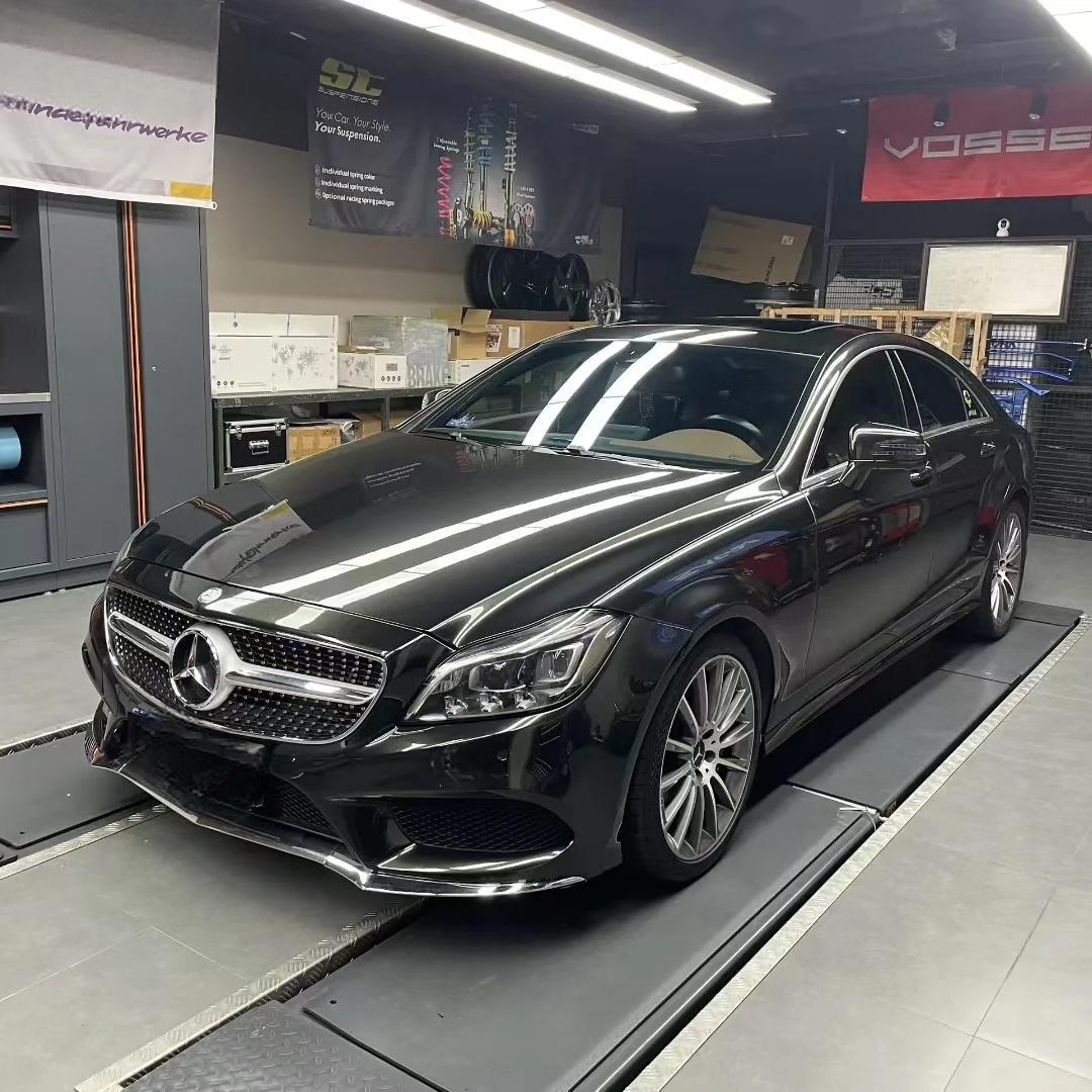 Gloss Metallic Gold Black Car Vinyl Wrap on benz