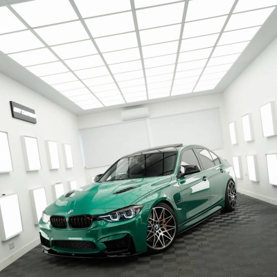 Gloss Metallic Isle Of Man Green Car Vinyl Wrap 02