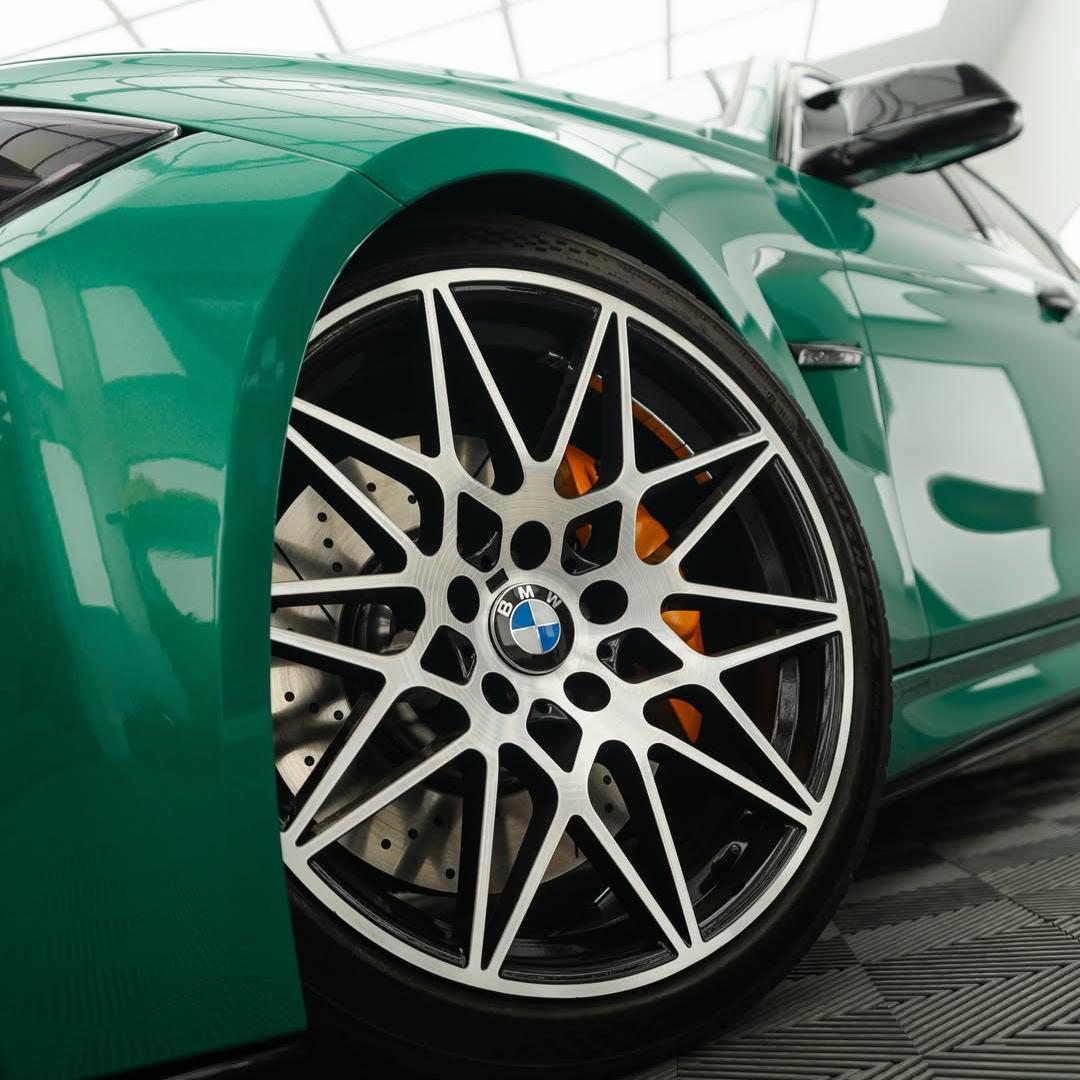 Gloss Metallic Isle Of Man Green Car Vinyl Wrap