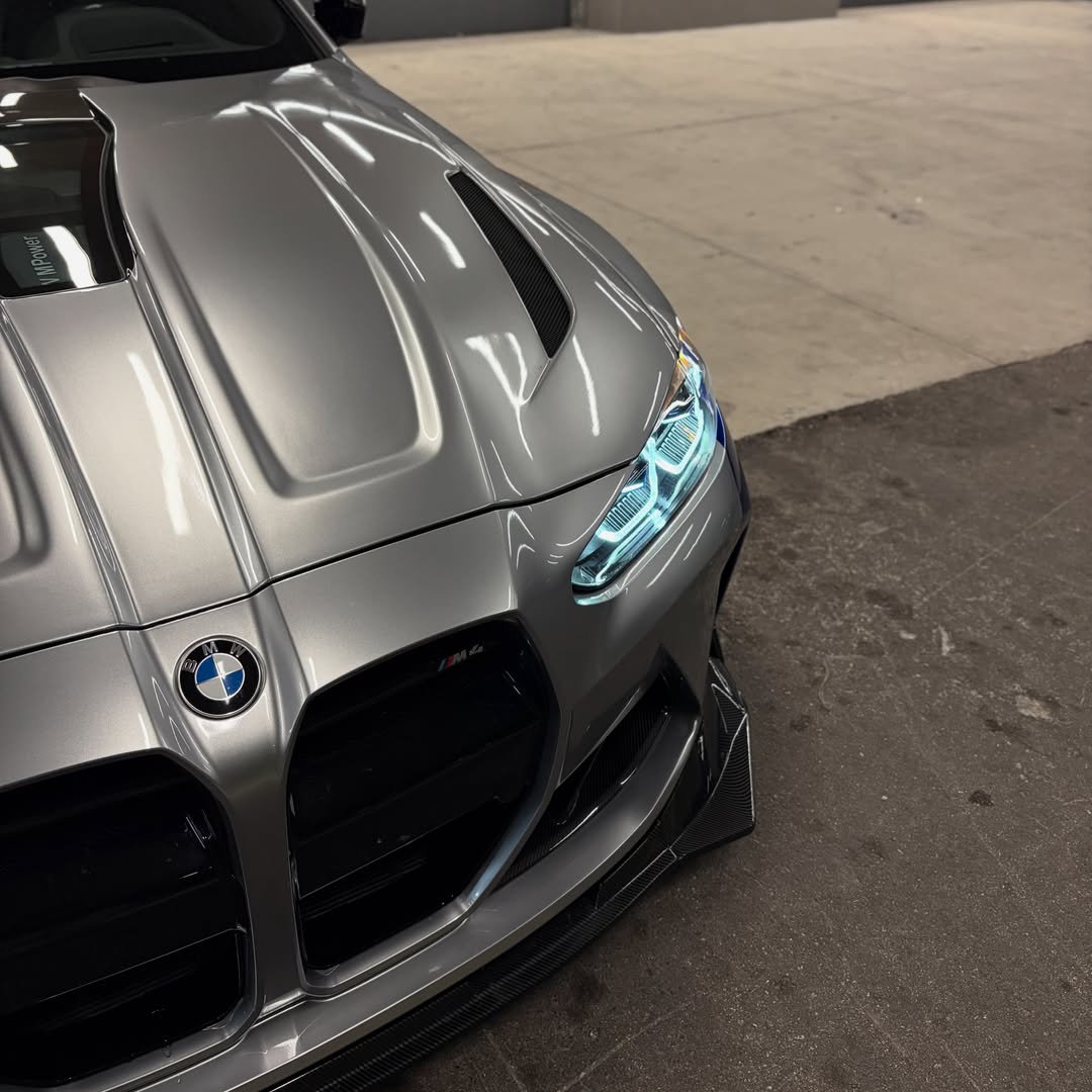 ภาพอ้างอิงสีฟิล์ม Gloss Metallic GT Silver Car Vinyl Wrap PET รหัส D8012 — ภาพที่ 11