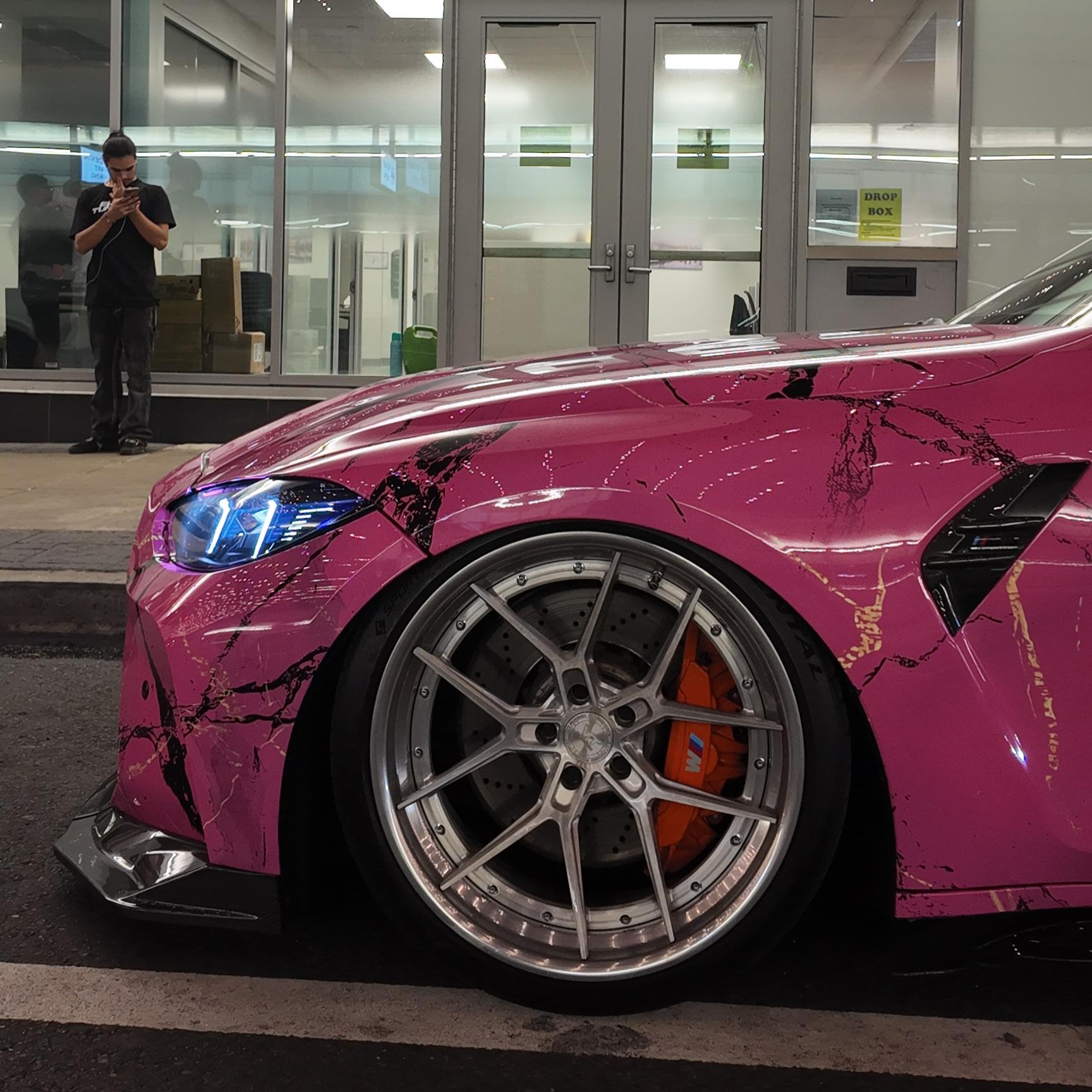 ภาพอ้างอิงสีฟิล์ม ALUKOVINYL Grey to Pink Gradient Custom Marble Vinyl Wrap รหัส D0036 — ภาพที่ 6