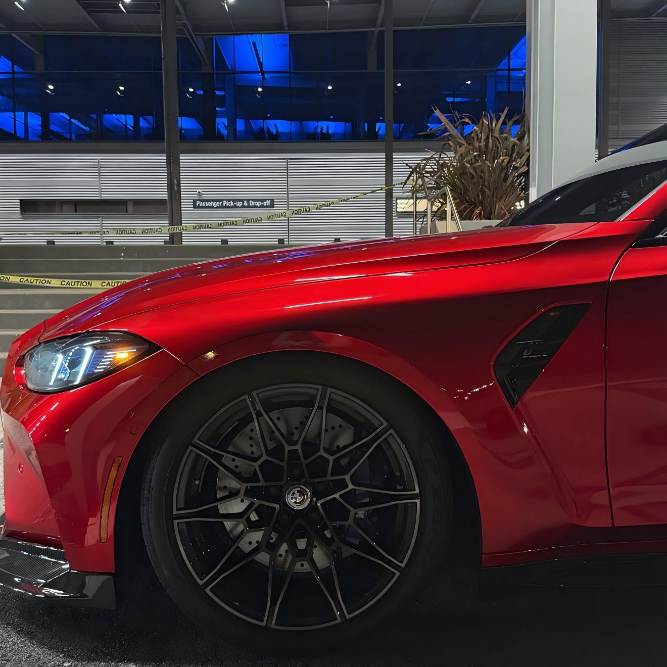 ภาพอ้างอิงสีฟิล์ม Ultra Glossy Metallic Vampire Red Car Vinyl Wrap BMW PET รหัส 3029A — ภาพที่ 11