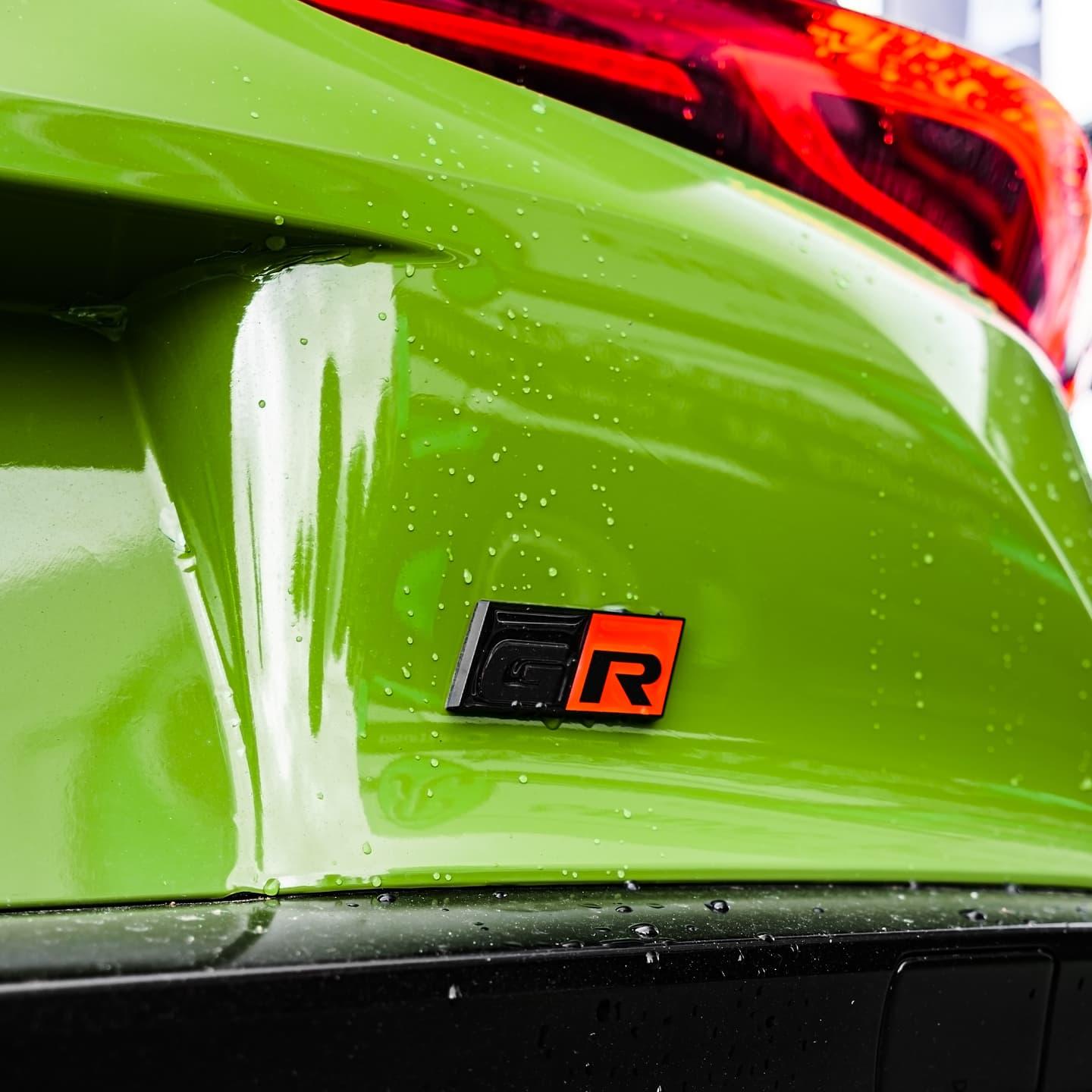 ภาพอ้างอิงสีฟิล์ม Gloss Racing Green Car Vinyl Wrap PET รหัส D8009 — ภาพที่ 5