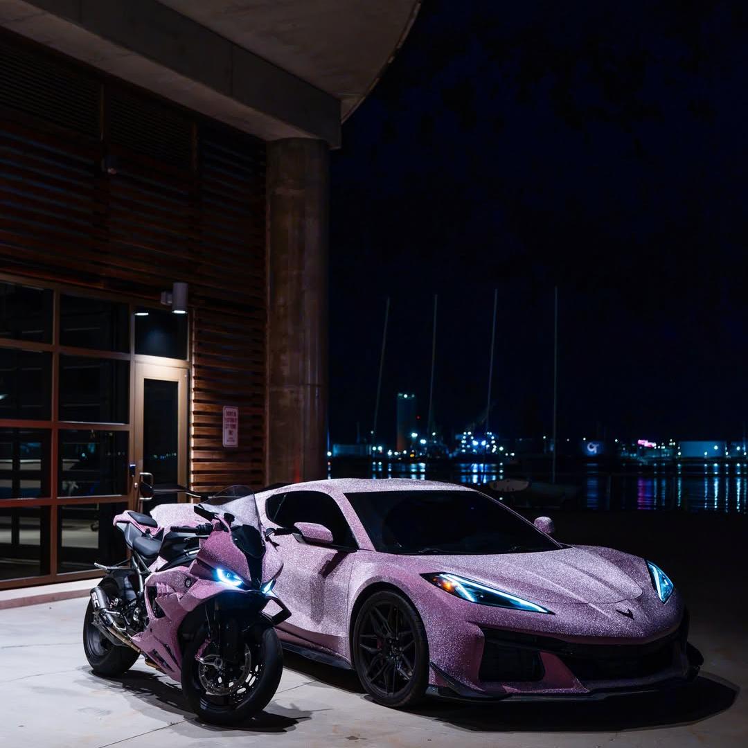 ภาพอ้างอิงสีฟิล์ม Matte Diamond Glitter Pink Car Vinyl Wrap รหัส D9006 — ภาพที่ 3