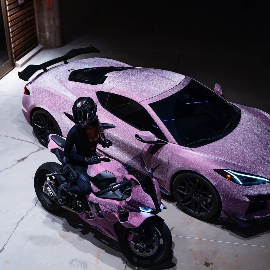 ภาพอ้างอิงสีฟิล์ม Matte Diamond Glitter Pink Car Vinyl Wrap รหัส D9006 — ภาพที่ 2