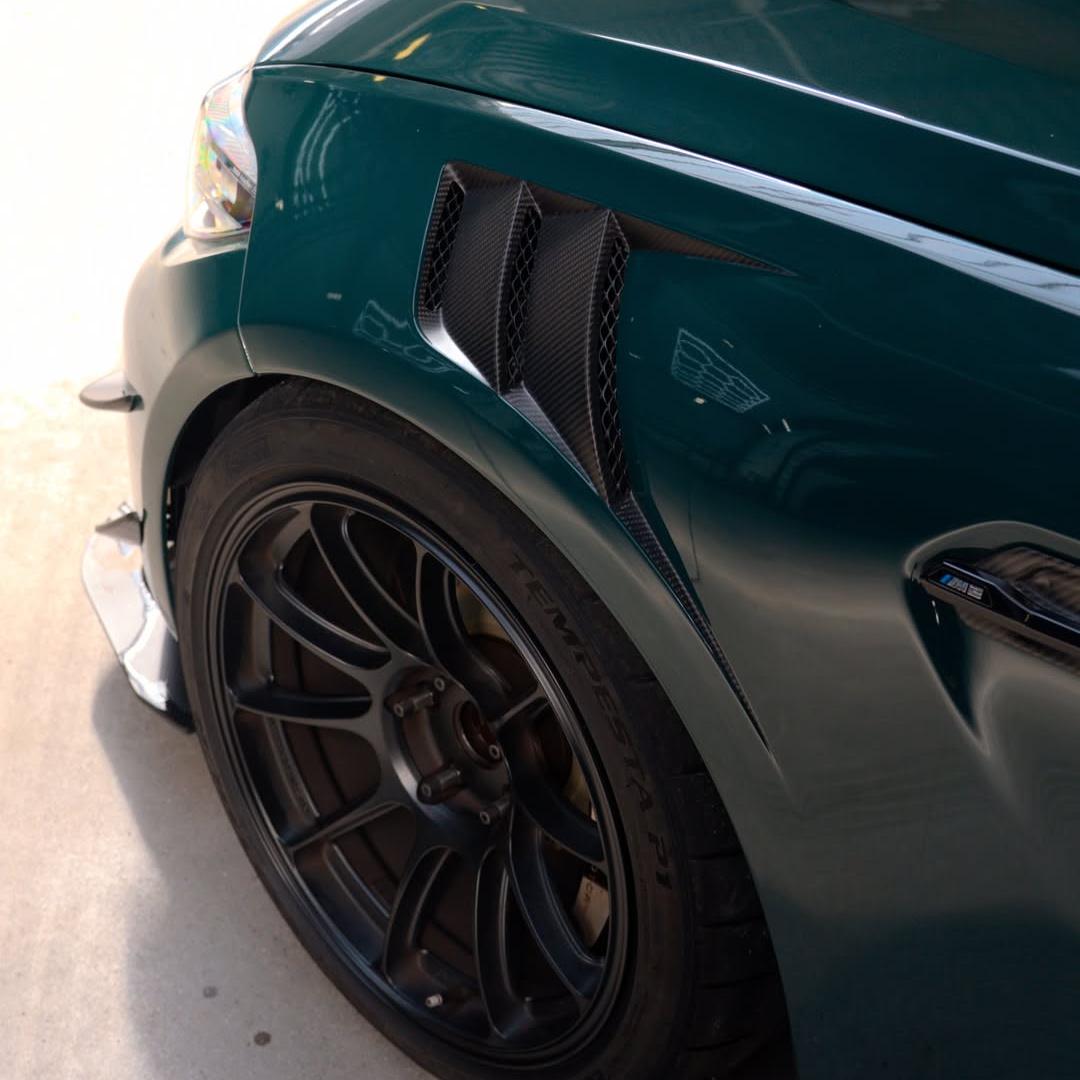 ภาพอ้างอิงสีฟิล์ม Gloss Mohsen Green Car Vinyl Wrap PET รหัส D3014 — ภาพที่ 5