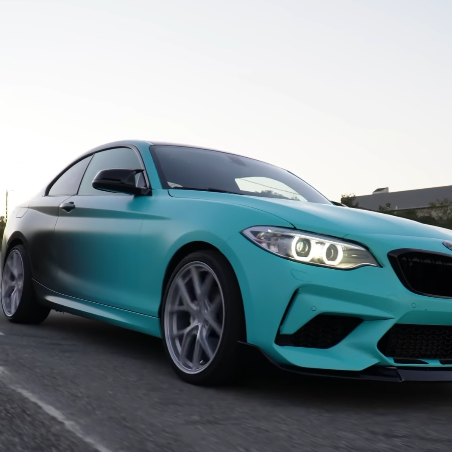 ภาพอ้างอิงสีฟิล์ม ALUKOVINYL Matte Tiffany Blue to Black Gradient Custom Wrap รหัส D0049 — ภาพที่ 2