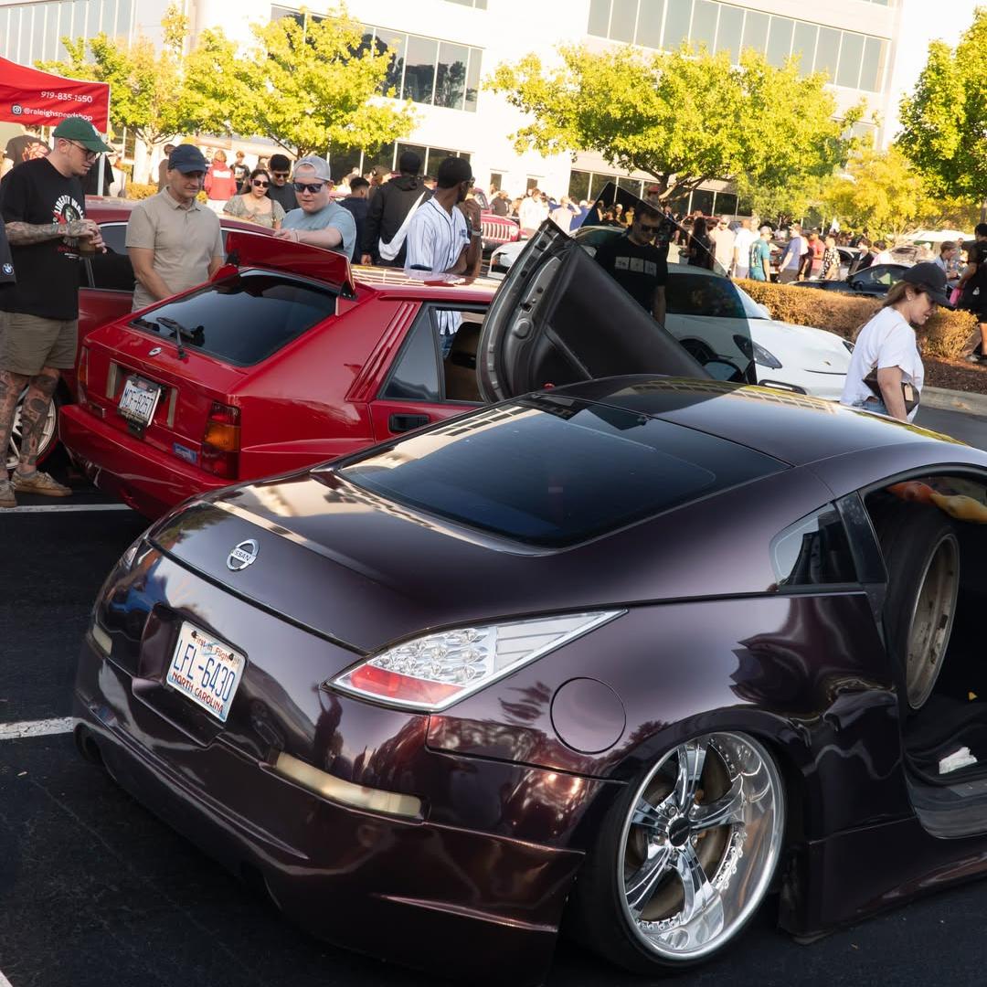 ภาพอ้างอิงสีฟิล์ม Gloss Metallic Black Rose Car Vinyl Wrap PET รหัส 3015 — ภาพที่ 3