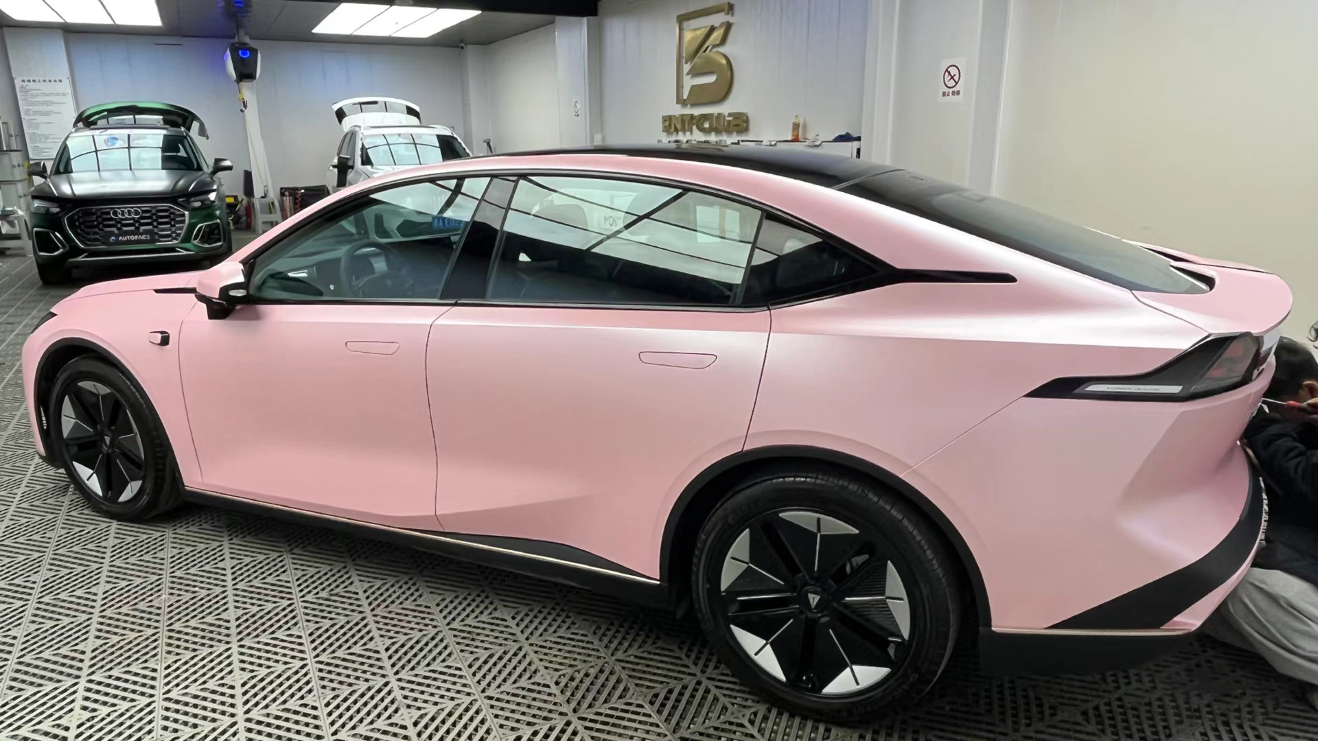 Matte Metallic Pearl Pink Car Vinyl Wrap PET review Mr. Gerald Oates 03